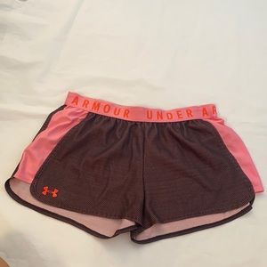 Under Armour Women’s Athletic Shorts Size Large
